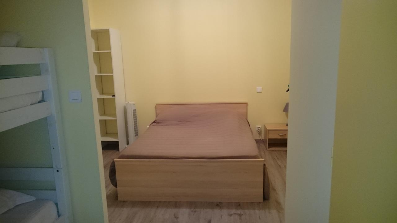 Le Miracle Bed & Breakfast Ledenon Bagian luar foto